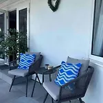 Vakantiehuis Sea View V-dubz, *