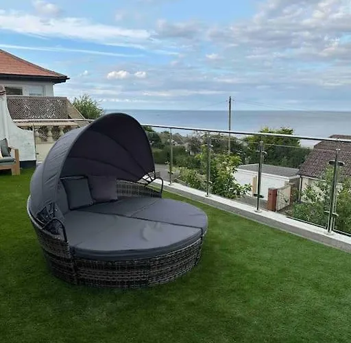 Sea View V-dubz,
